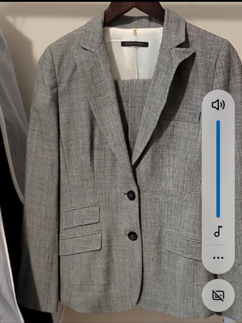 Elie Tahari Black and White Patterned Jacket - Picture 10 of 10